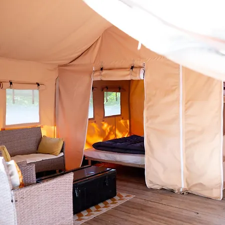 Camping De Thoissey *** Exterior photo