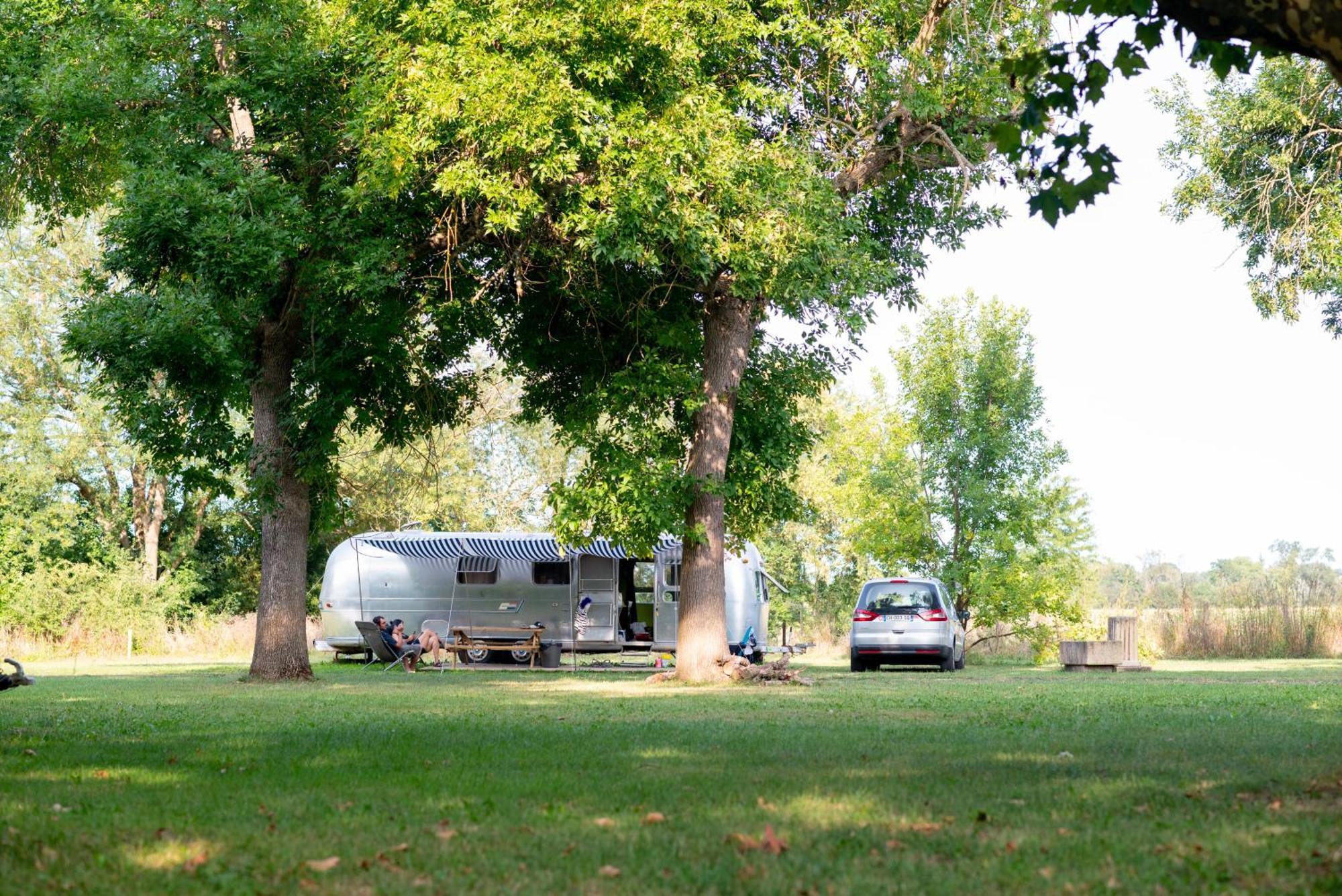 Camping De ***