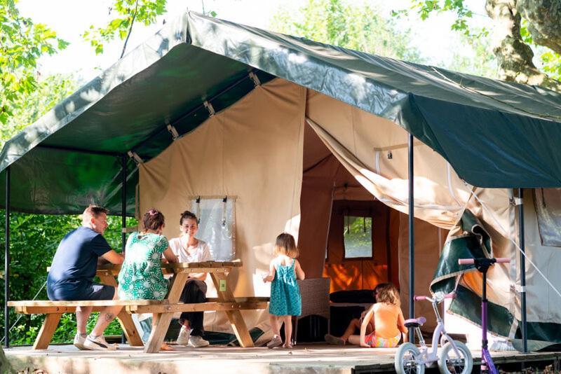De *** Campingplatz